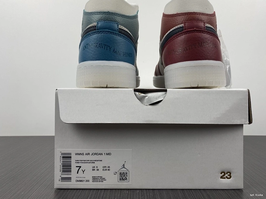 (W) Mid Jordan 1 Machines DM9601-200 - Anti-Gravity 0412